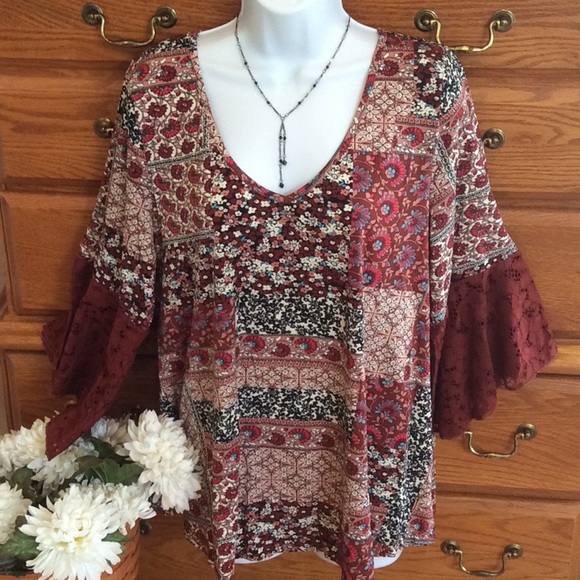 Roommates Tops - Rust Bell Sleeve Tunic By Roommates. NWT